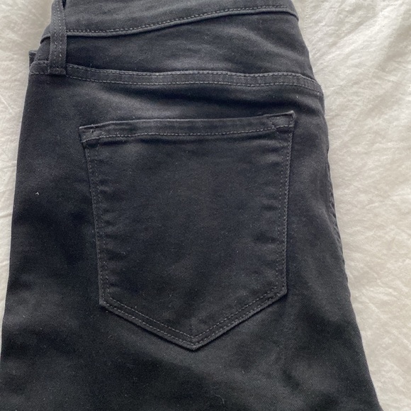 Old Navy Rockstar Midrise Black Jeans Rips and frayed - Picture 3 of 4